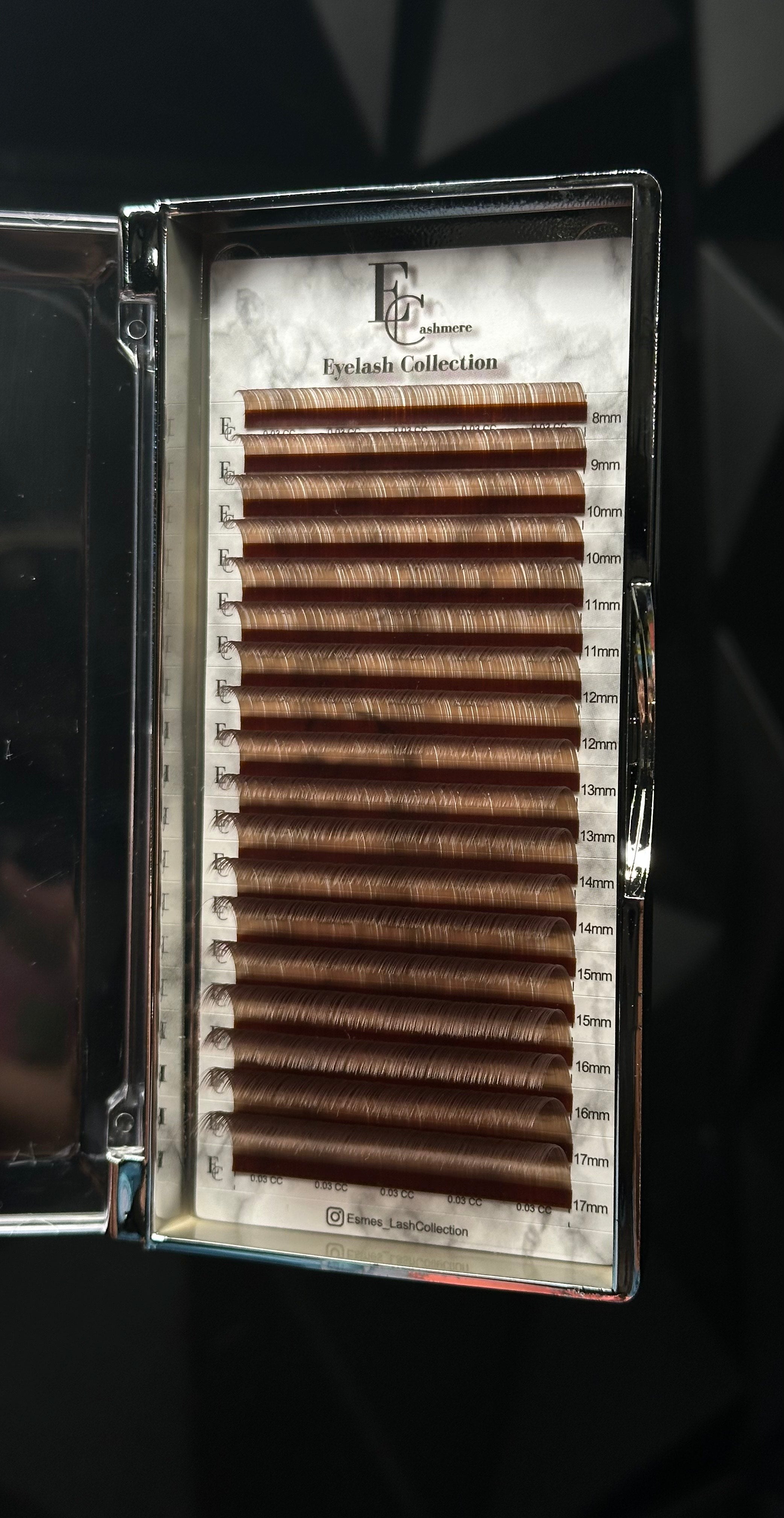 0.3 Cashmere Brown Lash Tray (Mixed Lengths)